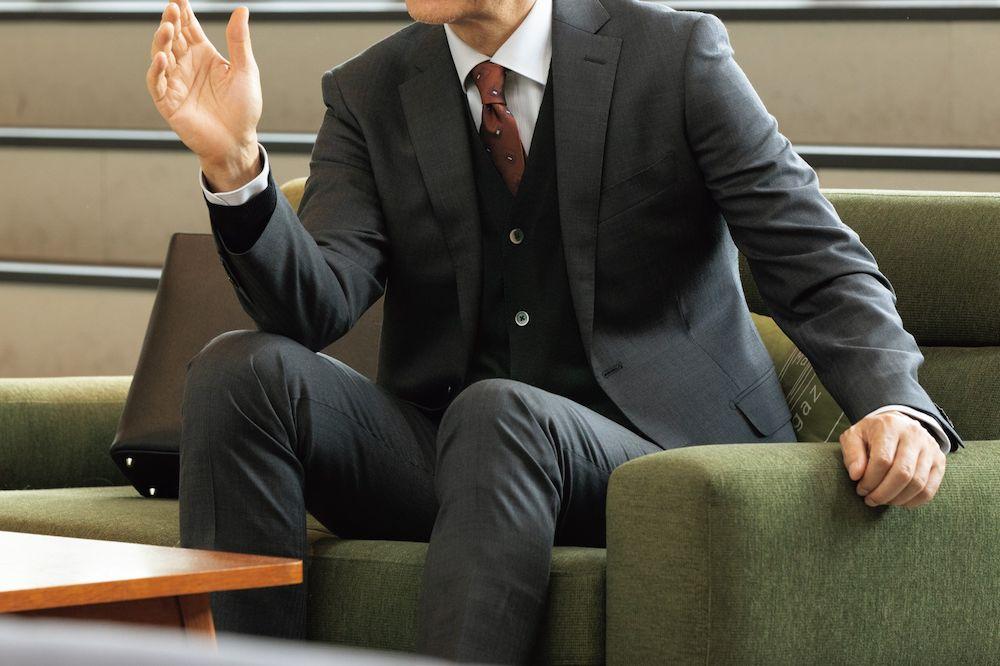 cardigan-with-suit 02.jpg